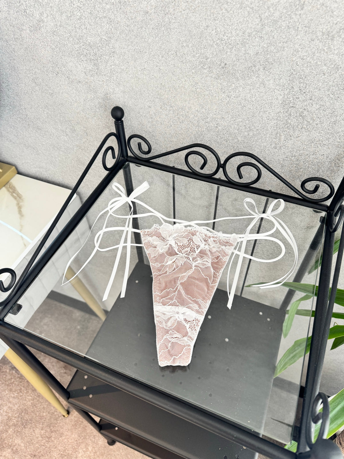 Cross Code Shorts Bow T-back Nude White リボンTバックショーツ 商品画像