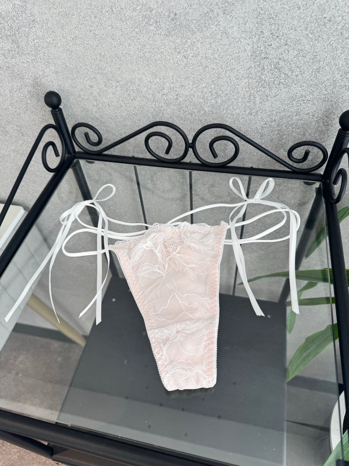 Cross Code Shorts Bow T-back Sakura White リボンTバックショーツ 商品画像