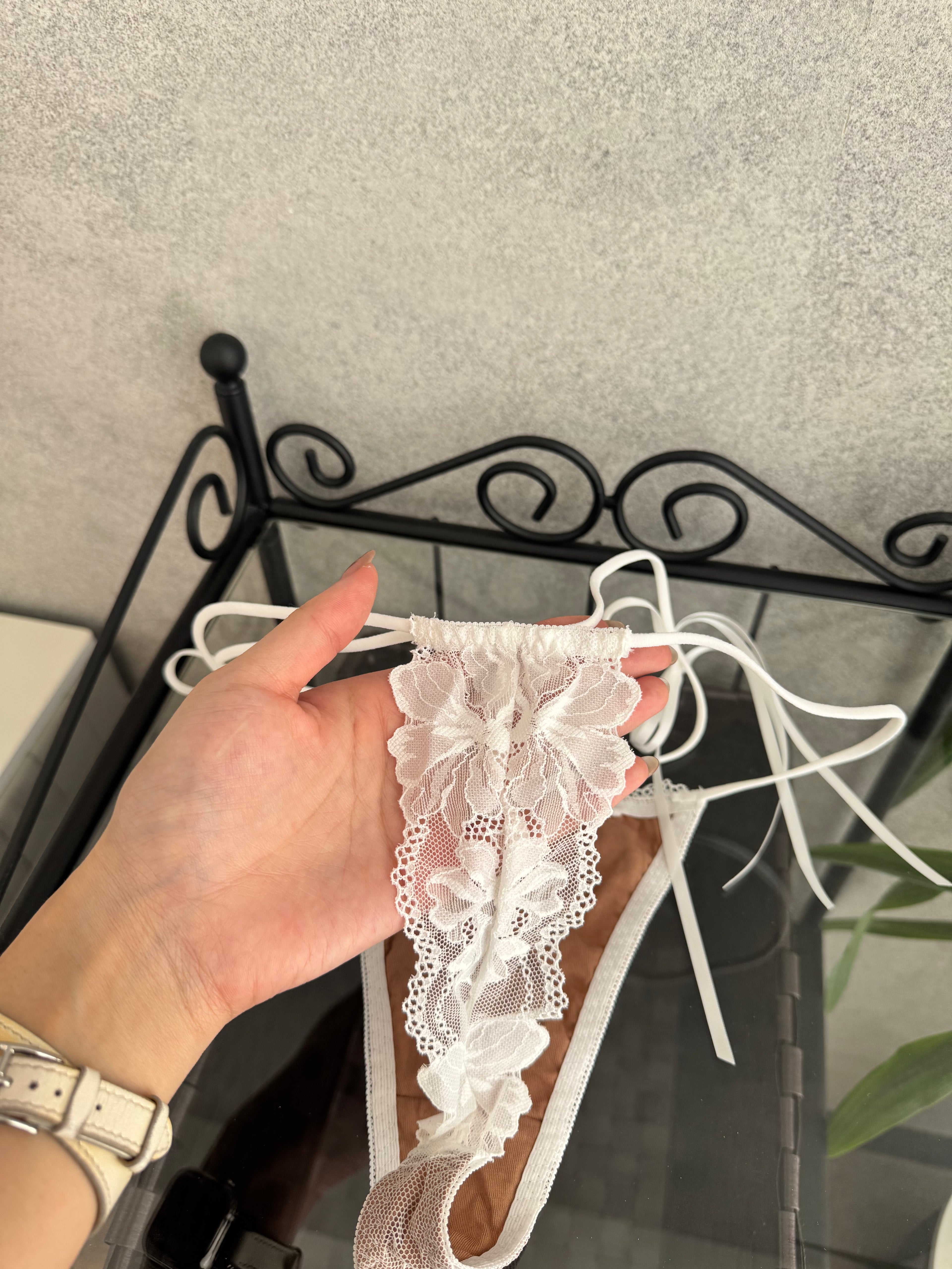 Cross Code Shorts Bow T-back Nude White リボンTバックショーツ 商品画像