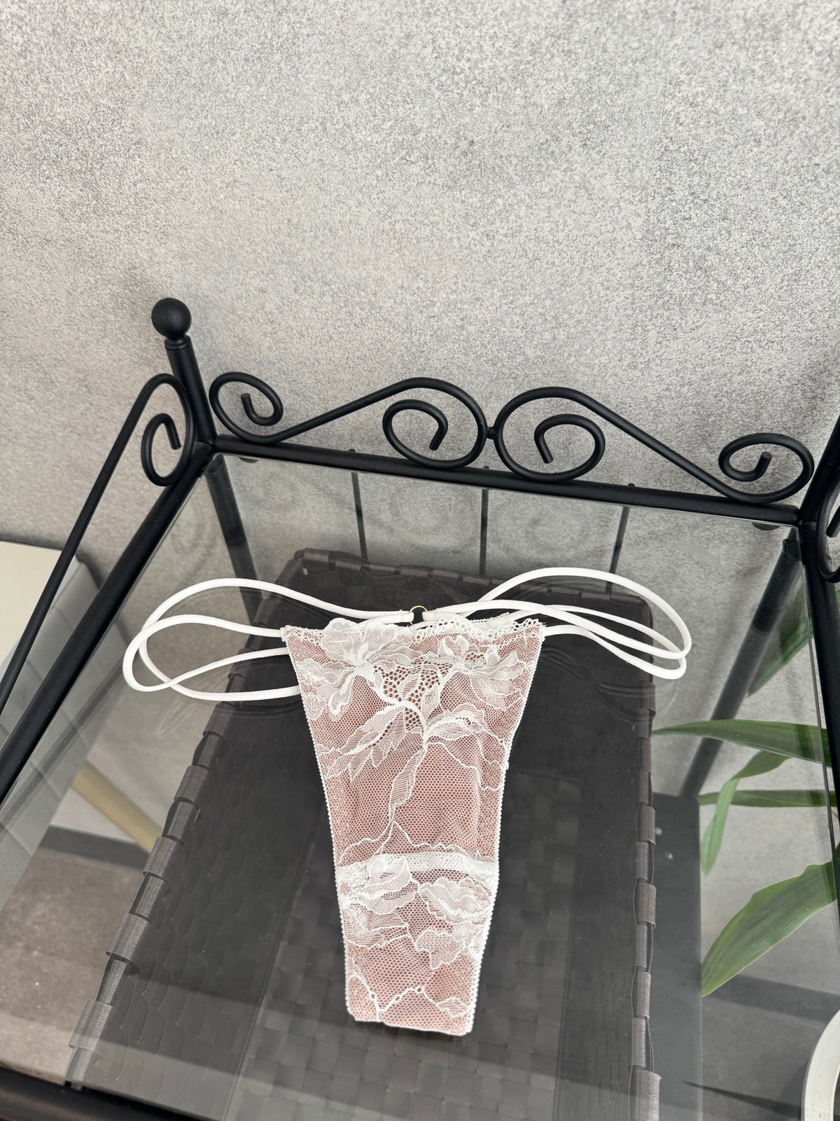 Cross Code Shorts Code T-back Nude White コードTバックショーツ 商品画像
